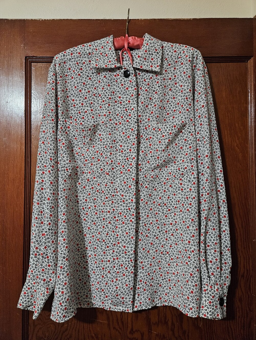 JH Collectibles White Red Black Long-sleeve Button-down Top Blouse Size 4 EUC